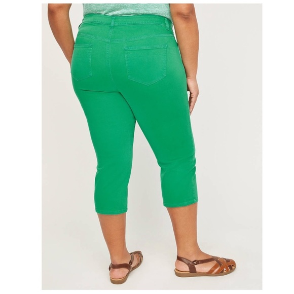 New Womens Plus Size Denim Capri’s Green - Picture 2 of 11